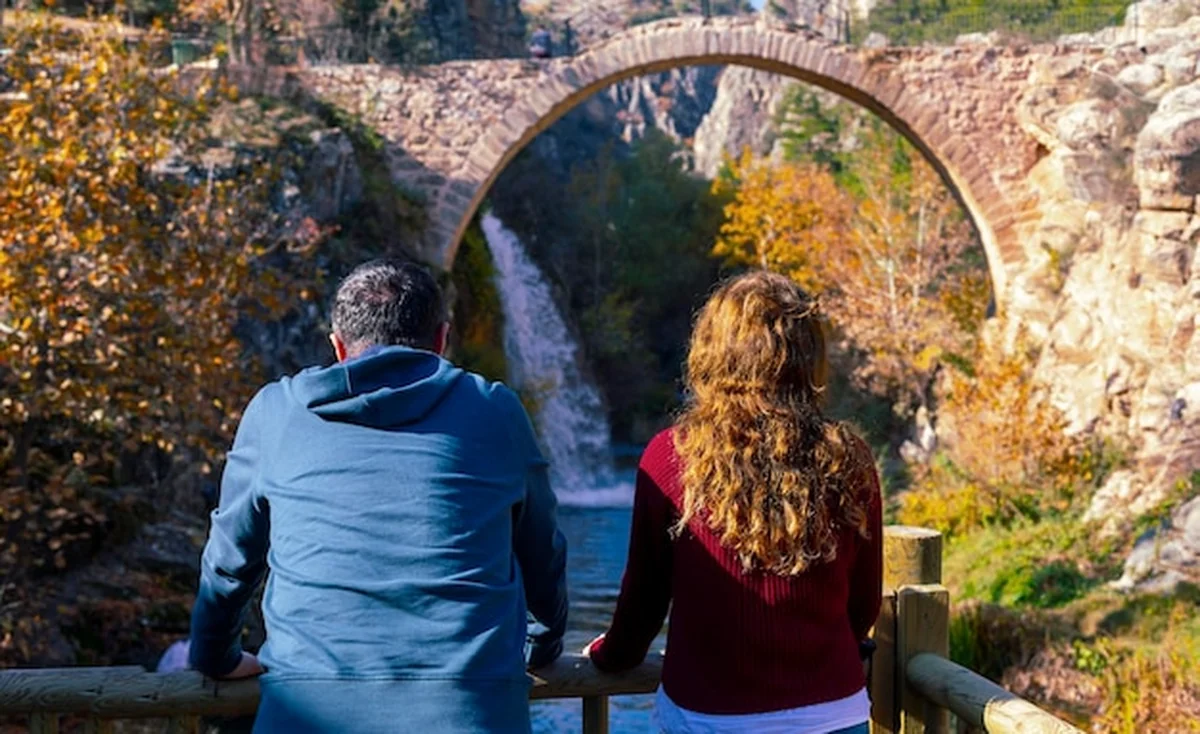 Most Clandras i wodospad Clandras w Turcji